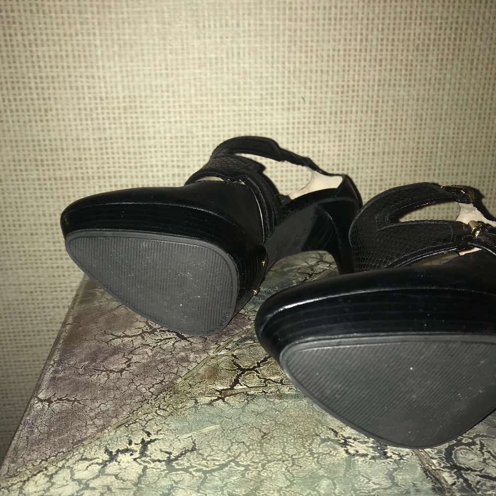 Michael Kors black wood platform &5"heel, size6, - Picture 4 of 8